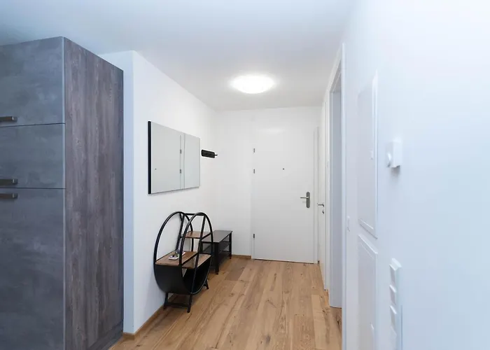 Apartment Luxurious With Big Balcony Near Center Vienna
