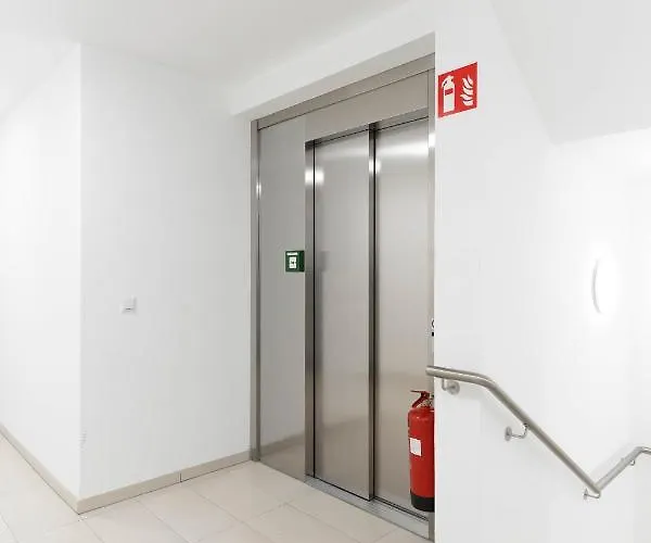Luxurious With Big Balcony Near Center Apartment
