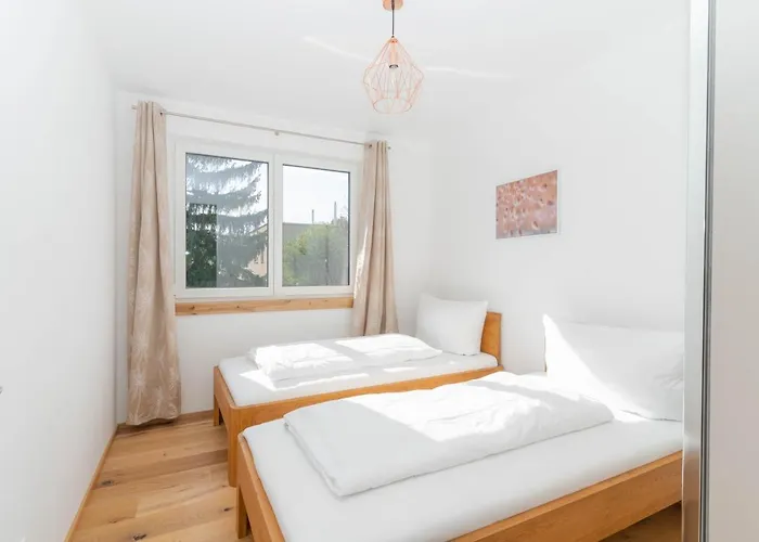 Apartment Luxurious With Big Balcony Near Center *